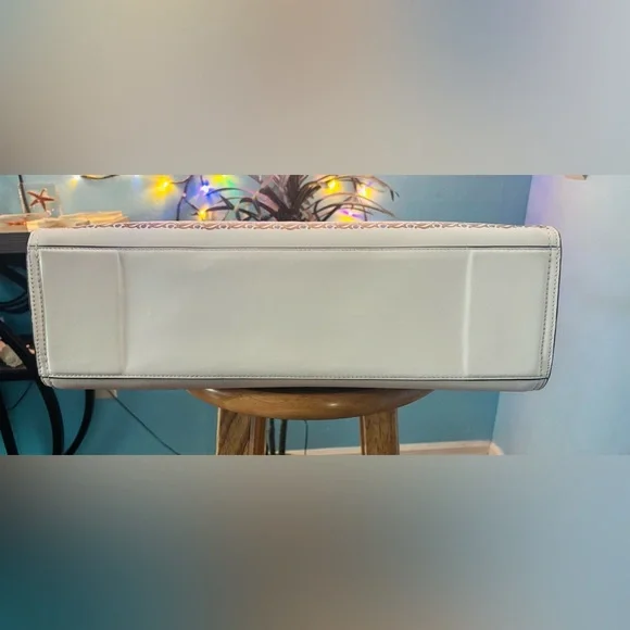 (SOLD) Tory Burch Large Ella Printed Tote Bag - Picture 6 of 8